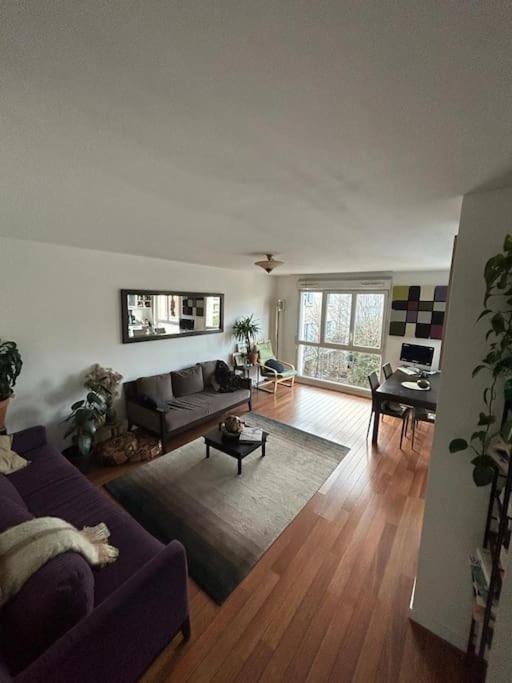 Appartement Spacieux Et Lumineux Aux Portes De Paris - Ideal Pour Visiter Et Se Reposer Bondy Exterior photo